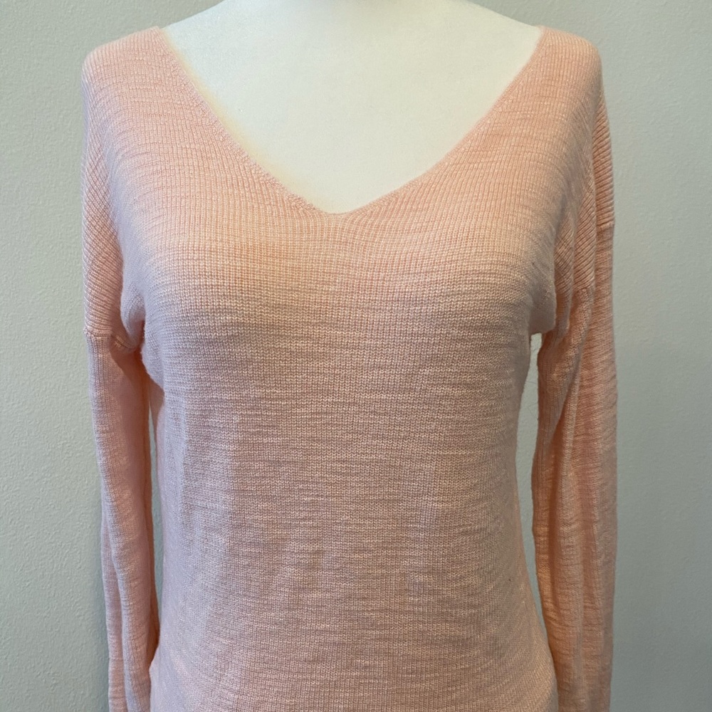 Lou & Grey pink v-neck sweater